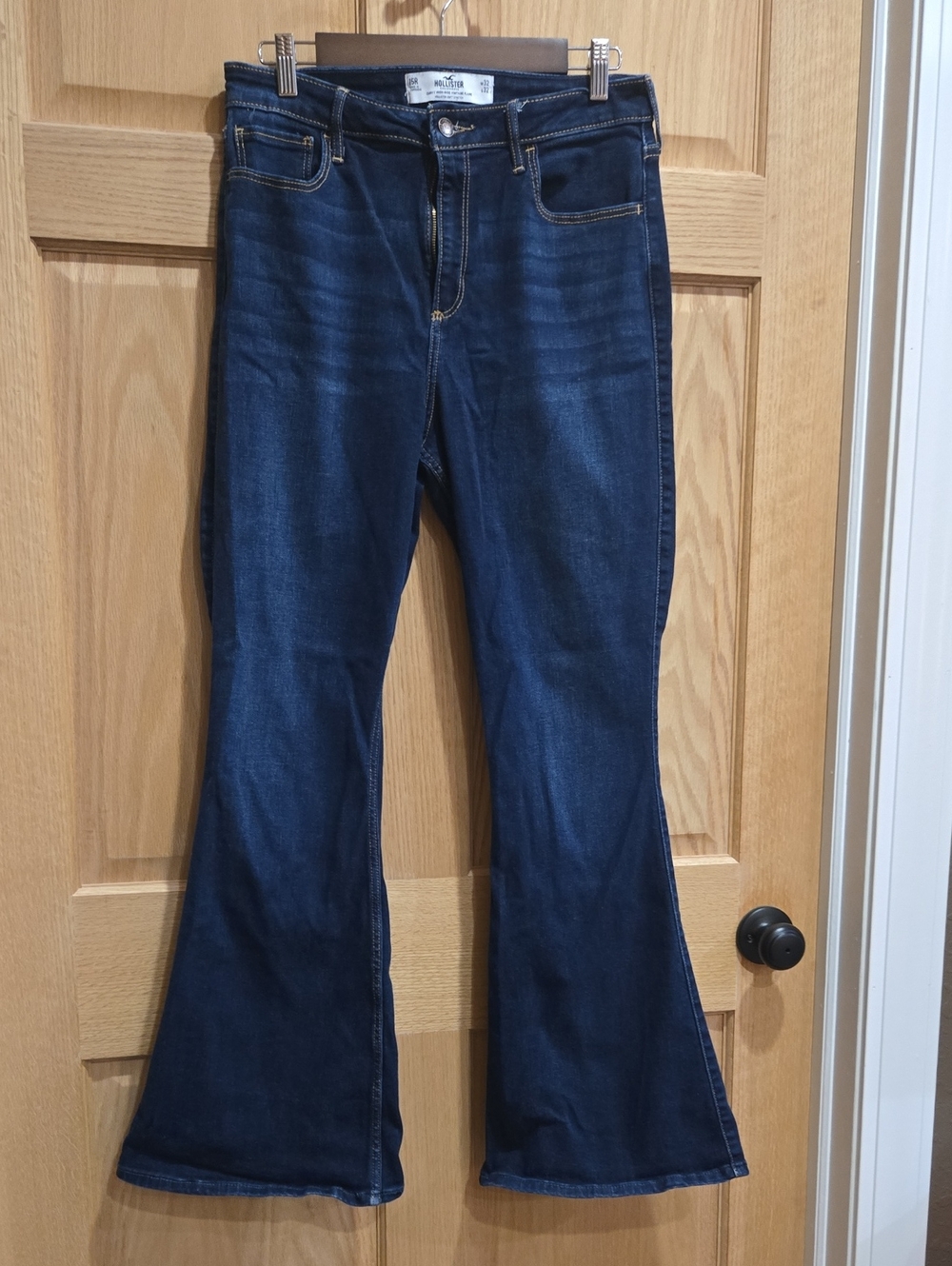 Hollister Curvy Flare Jeans 15 32